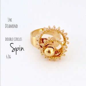 HOLD 14k Gold Diamond Ring  (6.8g)  Rotates!